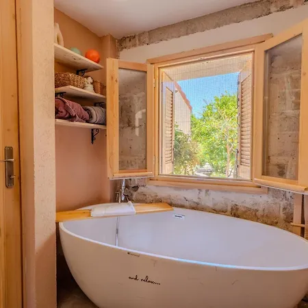 The Magic Of The Stone House, A Peaceful Escape Villa *