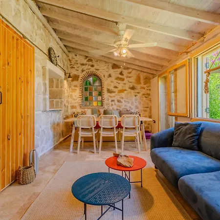 The Magic Of The Stone House, A Peaceful Escape Villa *